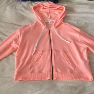hollister: pink cropped hoodie
